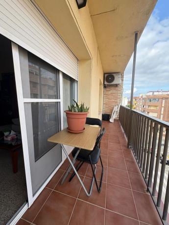 Venta de piso en Piso en Calle dels Germans Gavilà Ferrer, Centro Urbano, Denia, Denia
photo 1