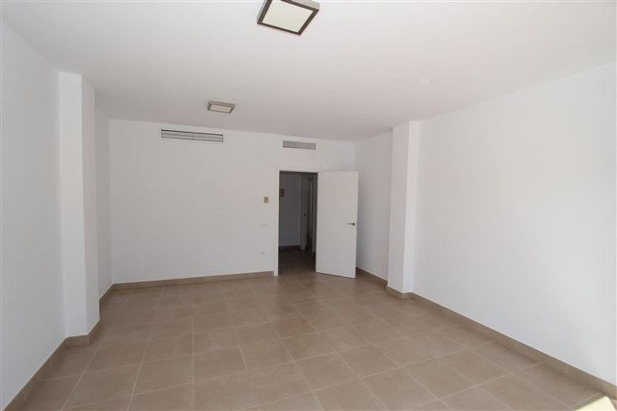 Sale of apartment in Piso en Plaza de les Flors, Calpe Pueblo, Calpe, Calpe
photo 4