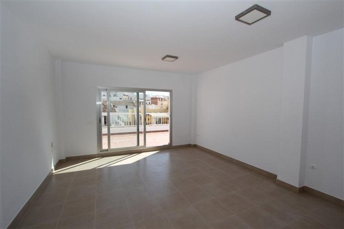 Sale of apartment in Piso en Plaza de les Flors, Calpe Pueblo, Calpe, Calpe
photo 5