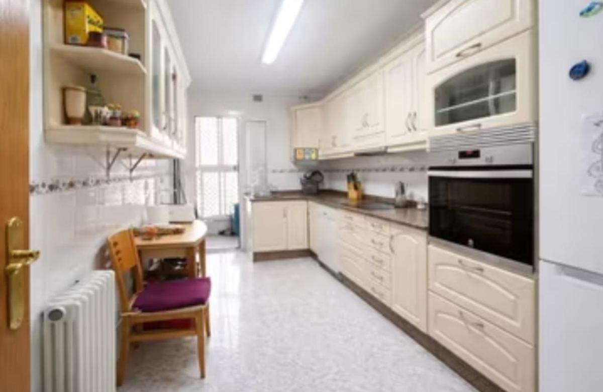 Продажа квартиры на Piso en Avenida Masnou, Manzanera-Tosal, Calpe, Кальпе
photo 1