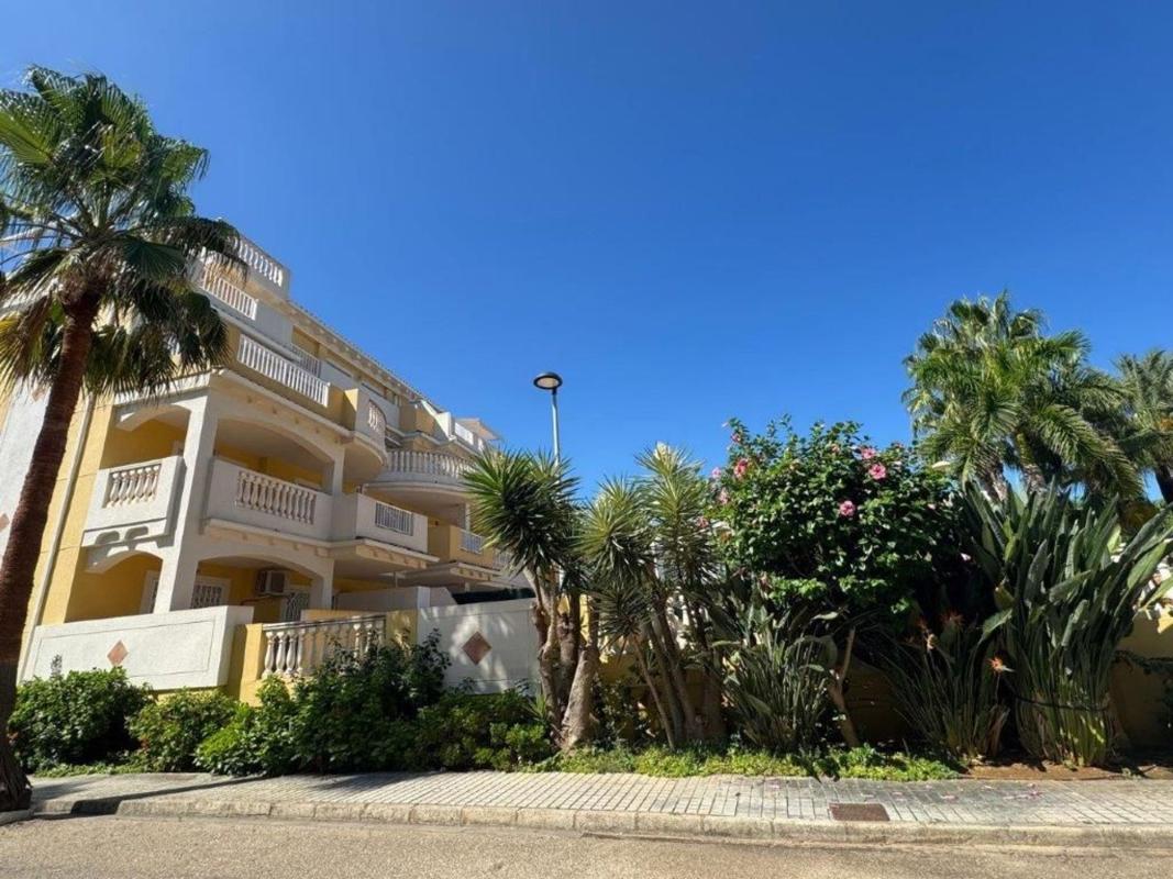Sale of apartment in Piso en Carretera de les Marines a Dénia, Les Bovetes-La Felicidad, Denia, Denia
photo 1