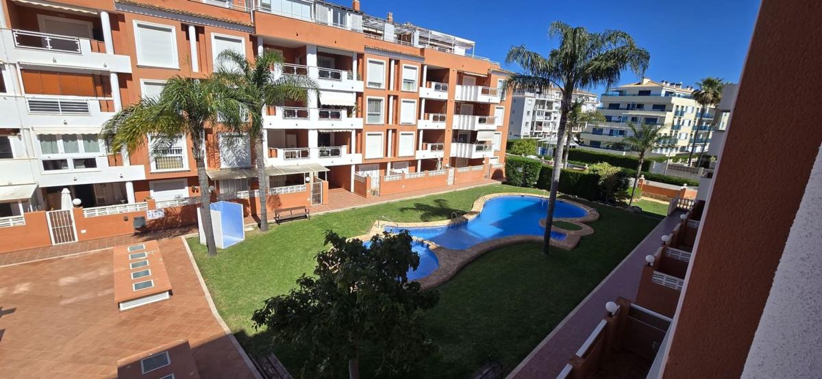 Venta de piso en Piso en Avenida de Gandia, Les Bassetes-El Marjal, Denia, Denia
photo 1