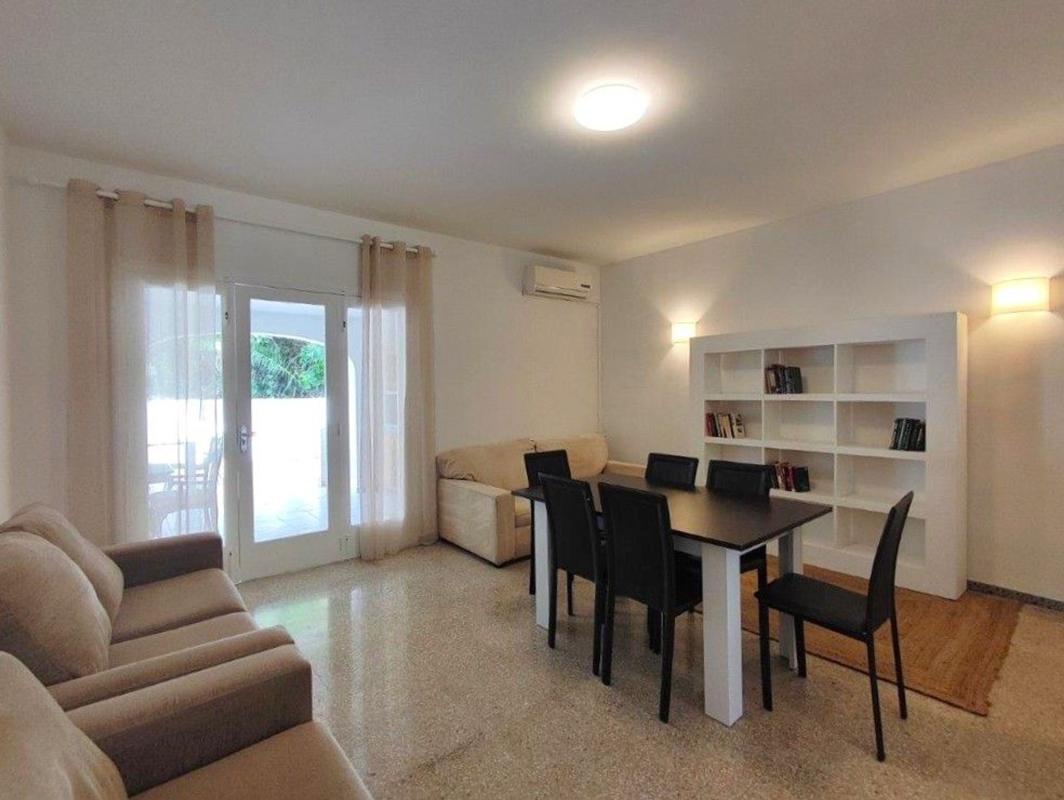 Properties for sale and rent in Spain photo 5
