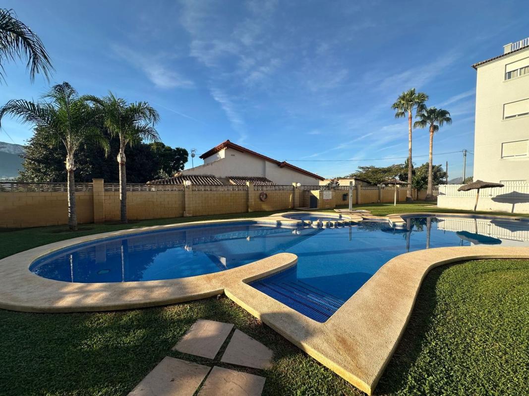 Sprzedaż mieszkania w Piso en Avenida de Gandia, 43, Les Bassetes-El Marjal, Denia, Dénia
photo 1