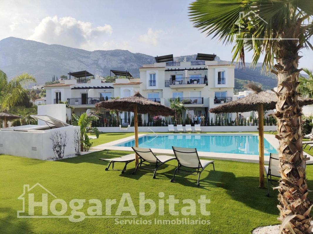 Venta de piso en Piso en Calle de l'Alborcer, El Montgó, Denia, Denia
photo 2