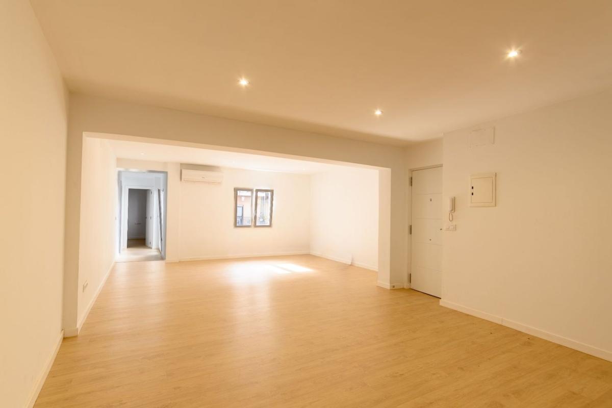 Sale of apartment in Piso en Avenida Sant Domènec, Jalón, Jalón
 photo 2