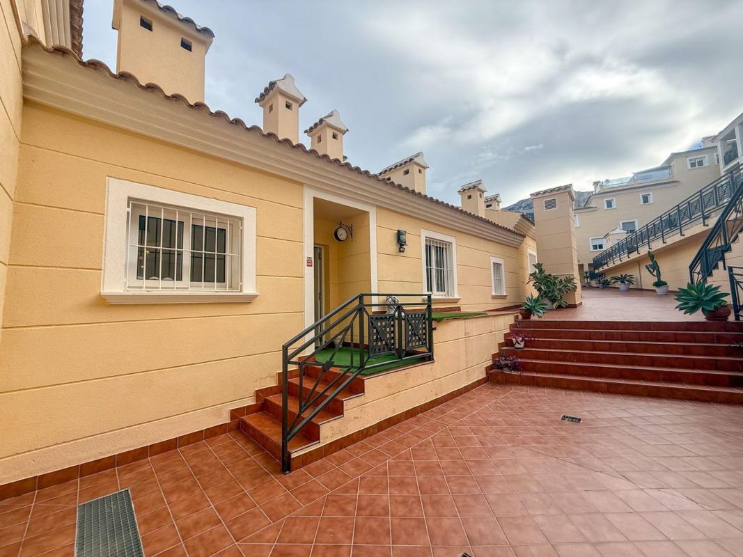 Sprzedaż mieszkania w Piso en La Pedrera-Vessanes, Denia, Dénia
photo 2