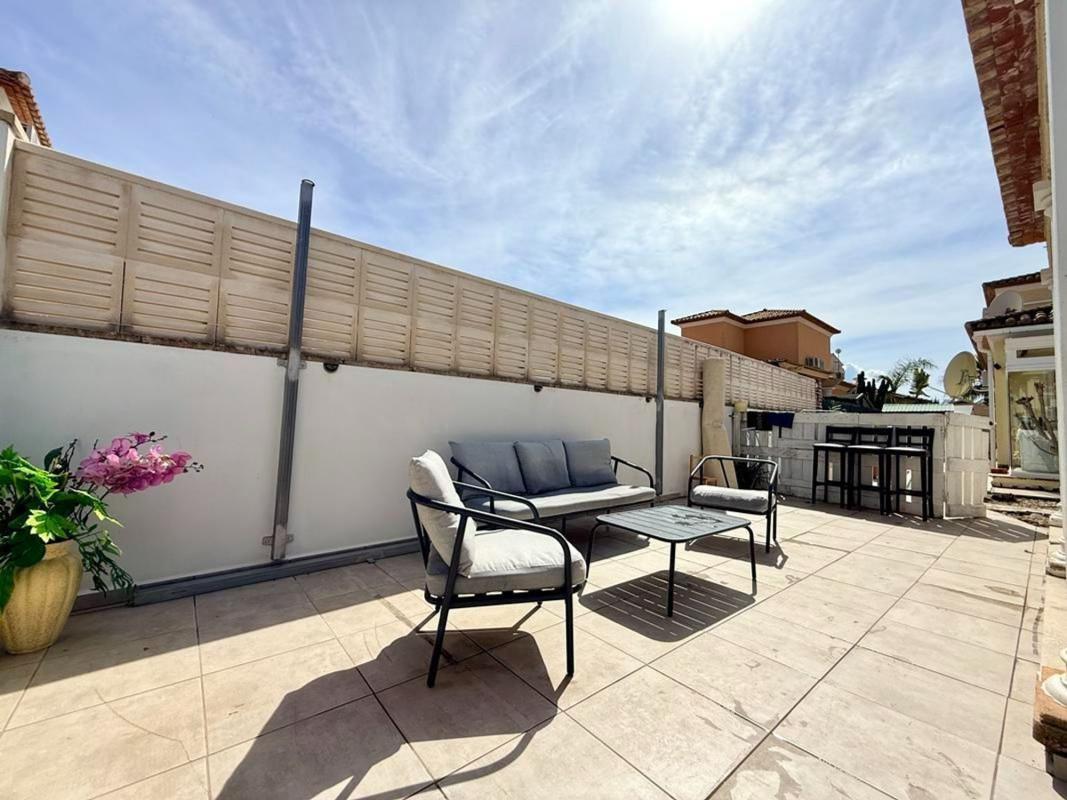 Properties for sale and rent in Spain photo 2