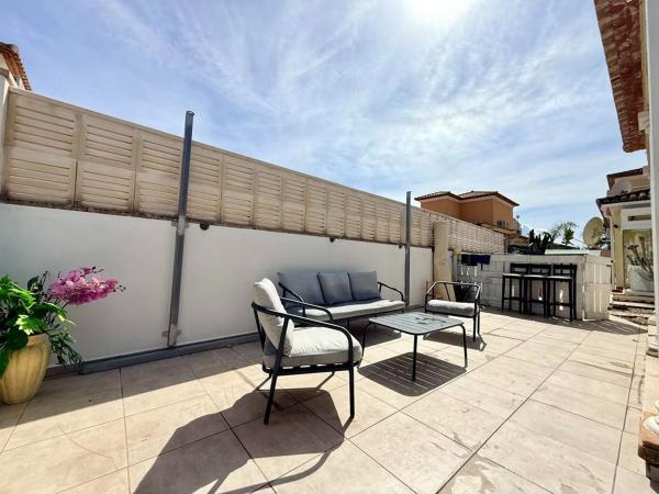 Chalet adosado en Calle 30, Els Poblets thumbnail 1