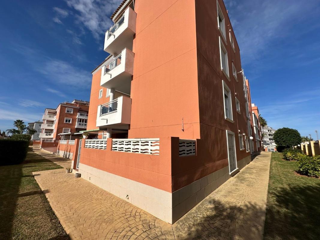 Sale of apartment in Piso en Les Bassetes-El Marjal, Denia, Denia
 photo 2