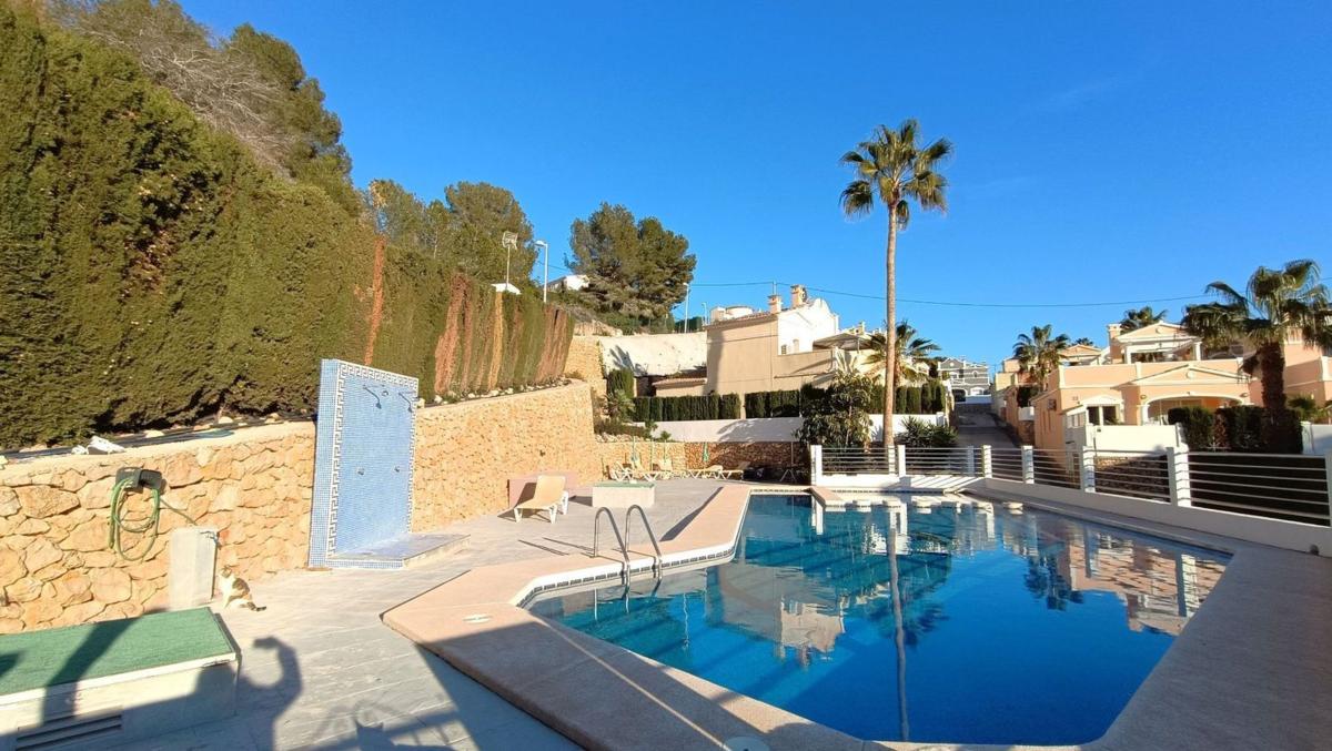 Sprzedaż szeregowego domku w  Chalet adosado en Cometa-Carrió, Calpe , Kalpe photo 4