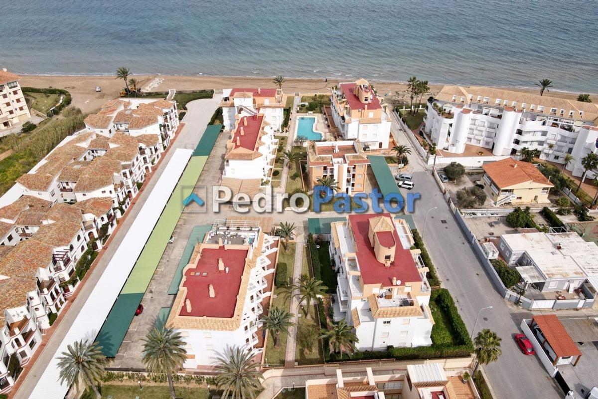 Sale of apartment in Piso en Calle Cigonya, 3, El Palmar-Los Molinos, Denia, Denia
photo 2