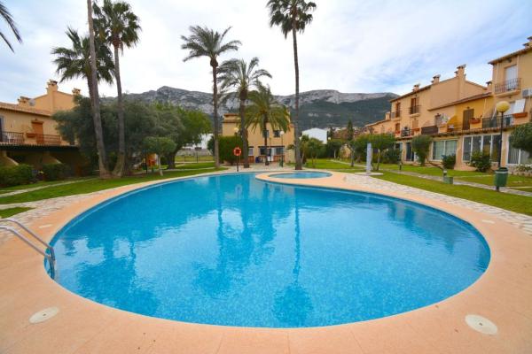 Chalet wolnostojący na sprzedaż w Casa o chalet en Calle de L'Agret, El Montgó, Denia, Dénia thumbnail 1