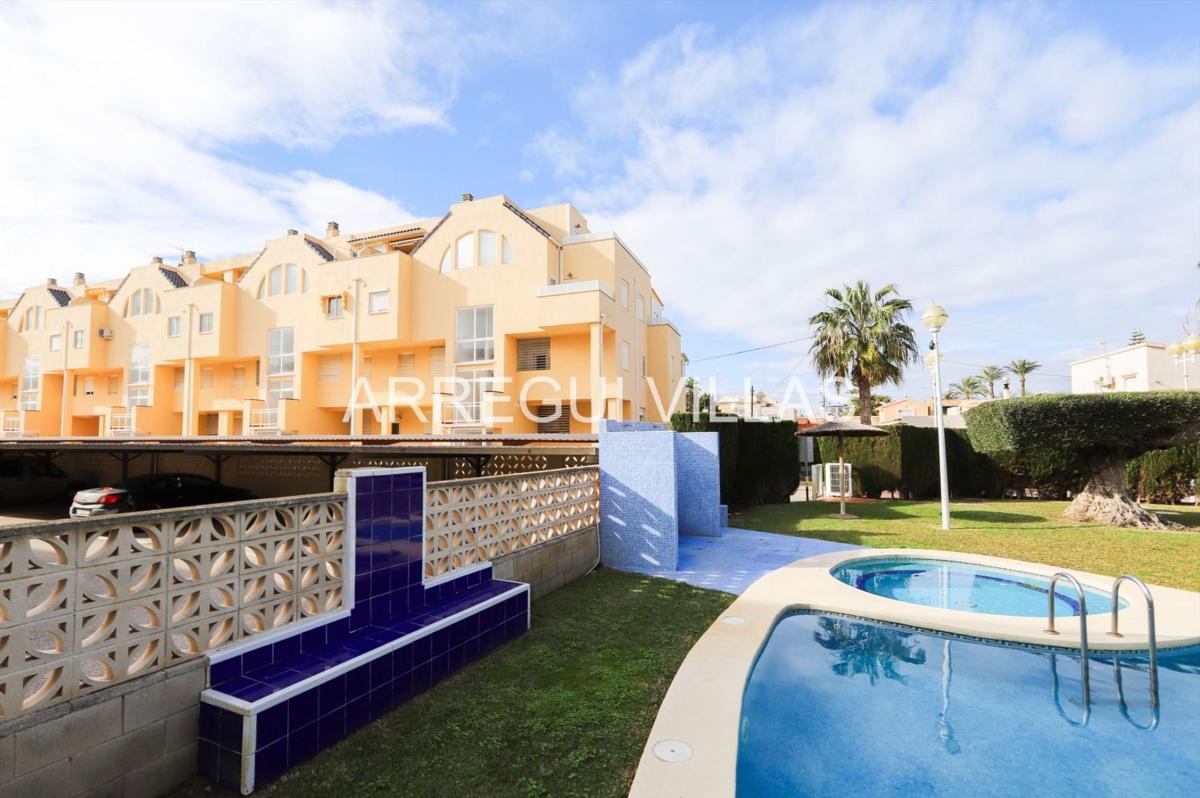 Sale of apartment in Piso en Cr Marinas Las, 33, Les Bassetes-El Marjal, Denia, Denia
photo 4