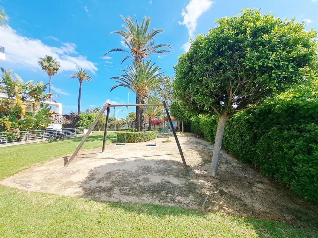 Venta de piso en Piso en Carretera de les Marines a Dénia, Les Bassetes-El Marjal, Denia, Denia
photo 2
