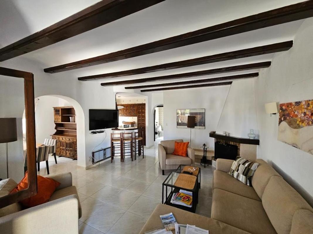 Properties for sale and rent in Spain photo 4