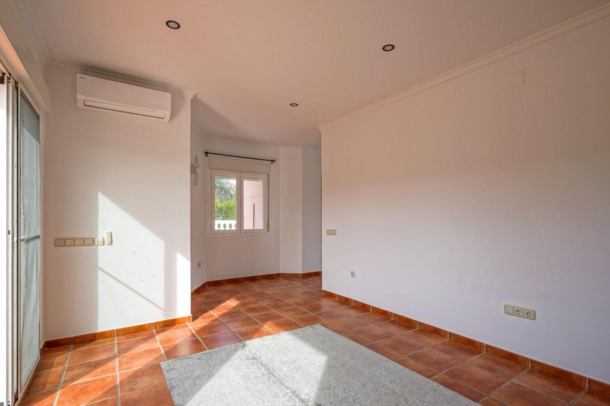 Sale of apartment in Piso en Benissa pueblo, Benissa, Benissa
 photo 4