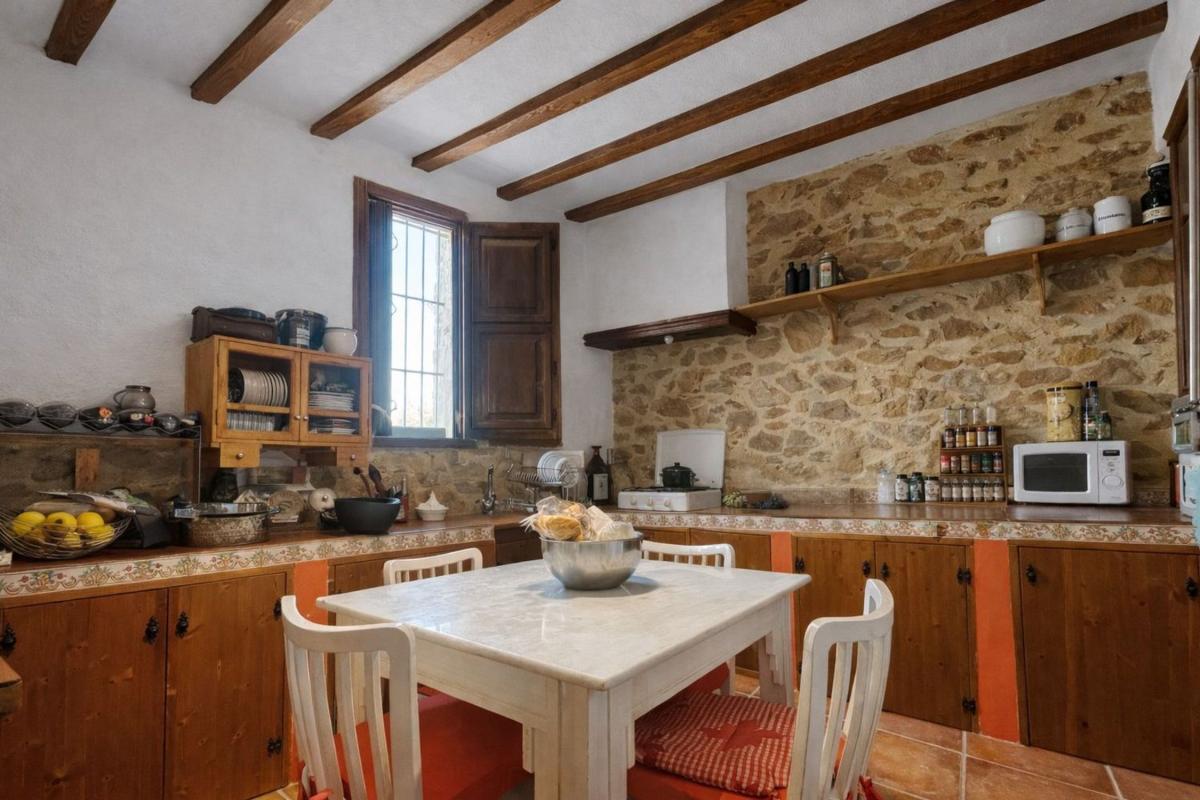 Properties for sale and rent in Spain photo 2