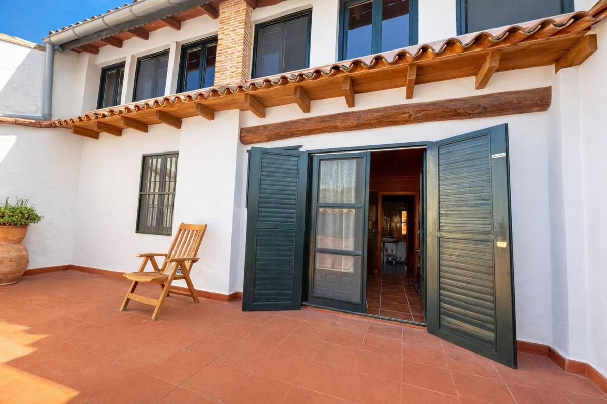 Properties for sale and rent in Spain photo 5