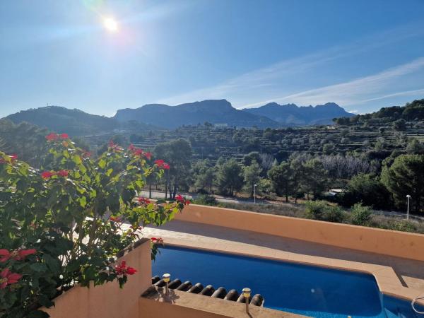Chalet adosado en Partida Empedrola Sup, Cometa-Carrió, Calpe photo 1