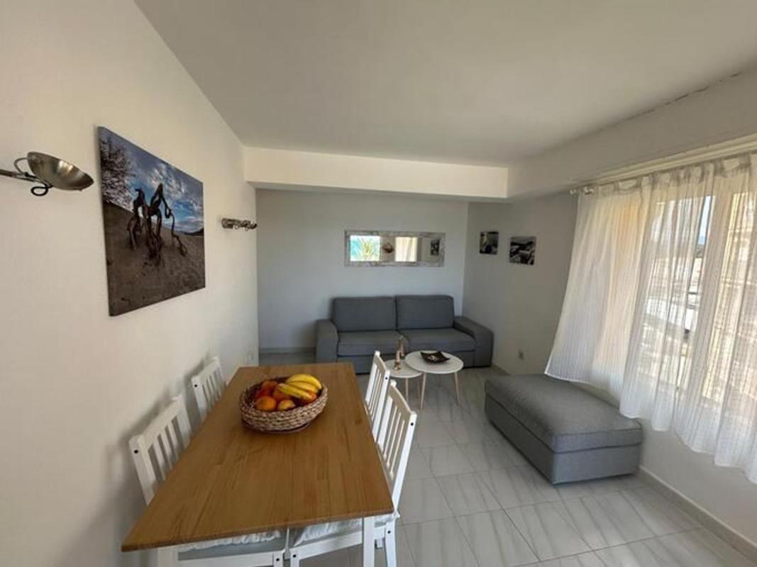 Продажа квартиры на Piso en Carretera de les Marines a Dénia, Les Bovetes-La Felicidad, Denia, Дения
 photo 2