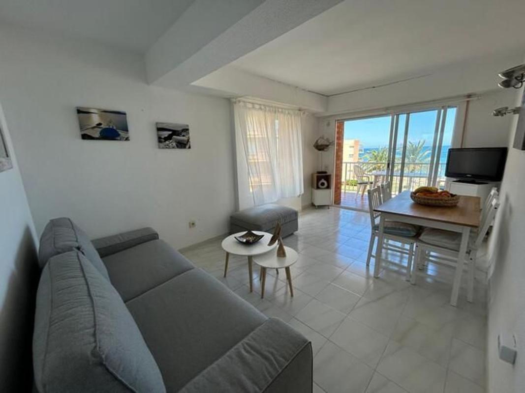 Продажа квартиры на Piso en Carretera de les Marines a Dénia, Les Bovetes-La Felicidad, Denia, Дения
 photo 3