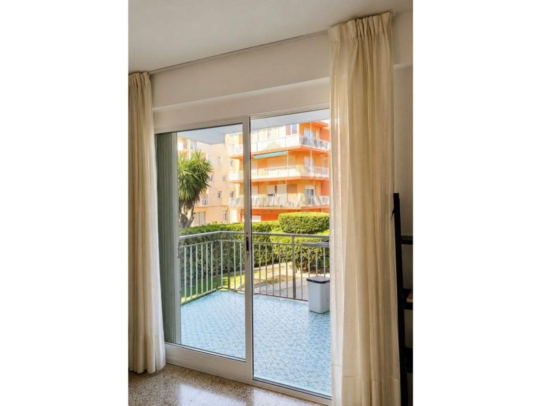 Sprzedaż mieszkania w Piso en Avenida de Paris, El Arenal, Jávea/Xàbia, Jávea/Xàbia
 photo 2