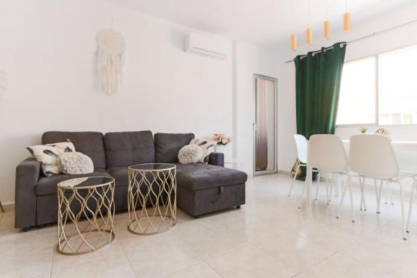 Sale of flat in Piso en Centro Urbano, Denia, Denia
thumbnail 2