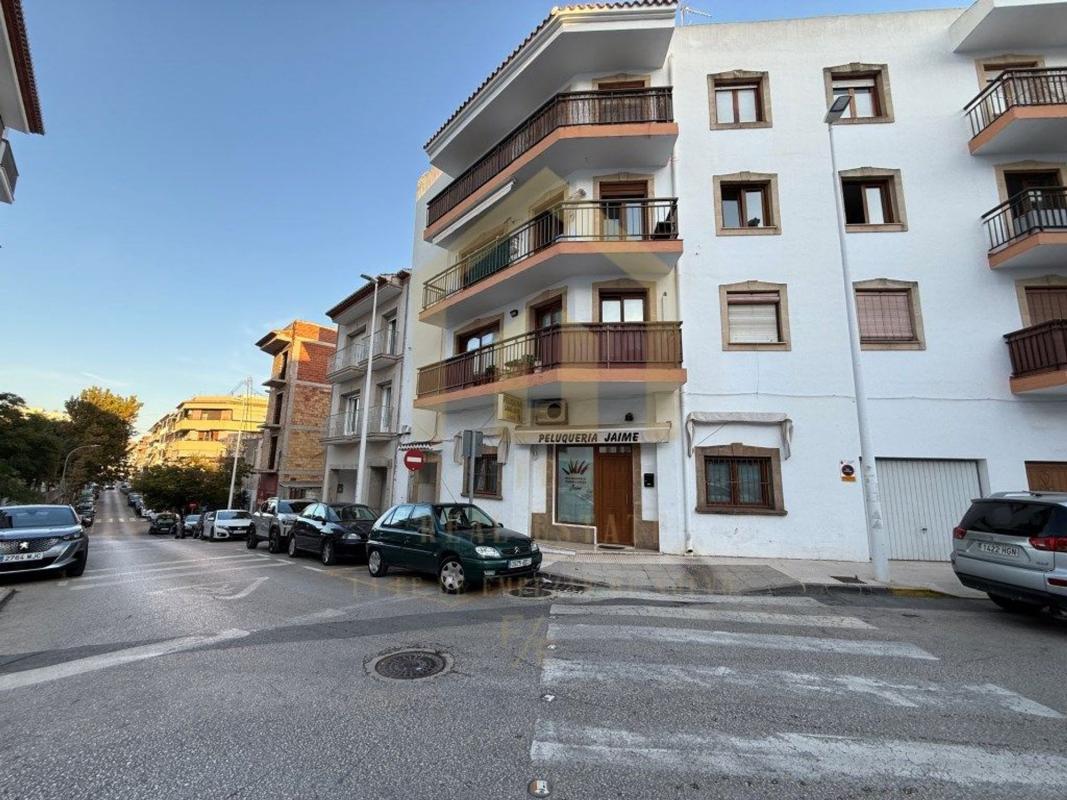 Sale of apartment in Piso en Calle del Tirant lo Blanc, Centro, Pedreguer, Pedreguer
photo 1