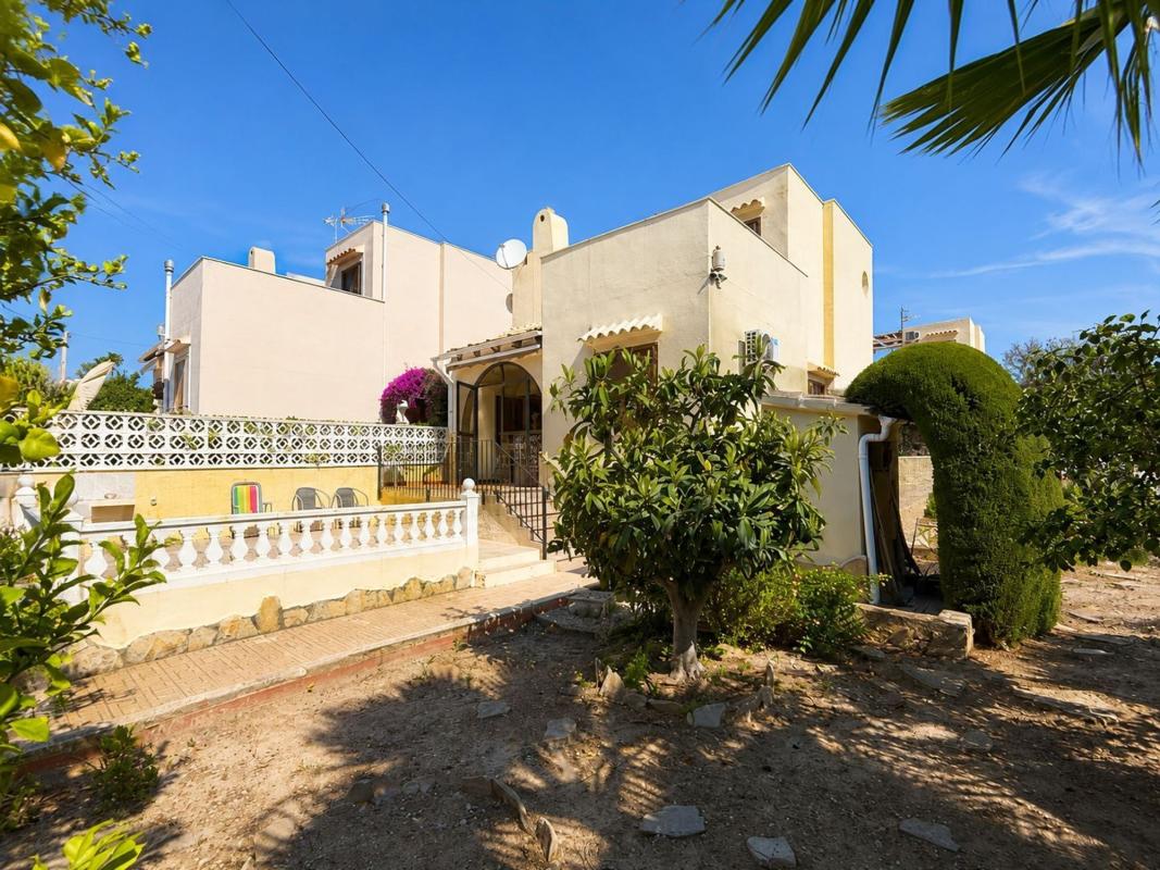 Venta de chalet adosado en Chalet adosado en Cometa-Carrió, Calpe , Calpe photo 1