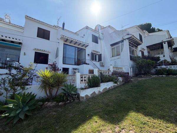 Chalet pareado en Paichi, Moraira photo 1