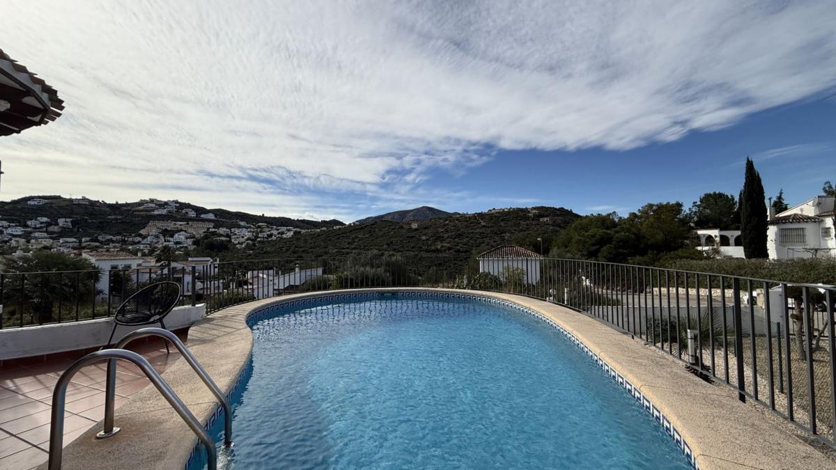 Properties for sale and rent in Spain photo 3