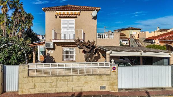 Casa o chalet independiente en Calle 9, 1, Els Poblets photo 1