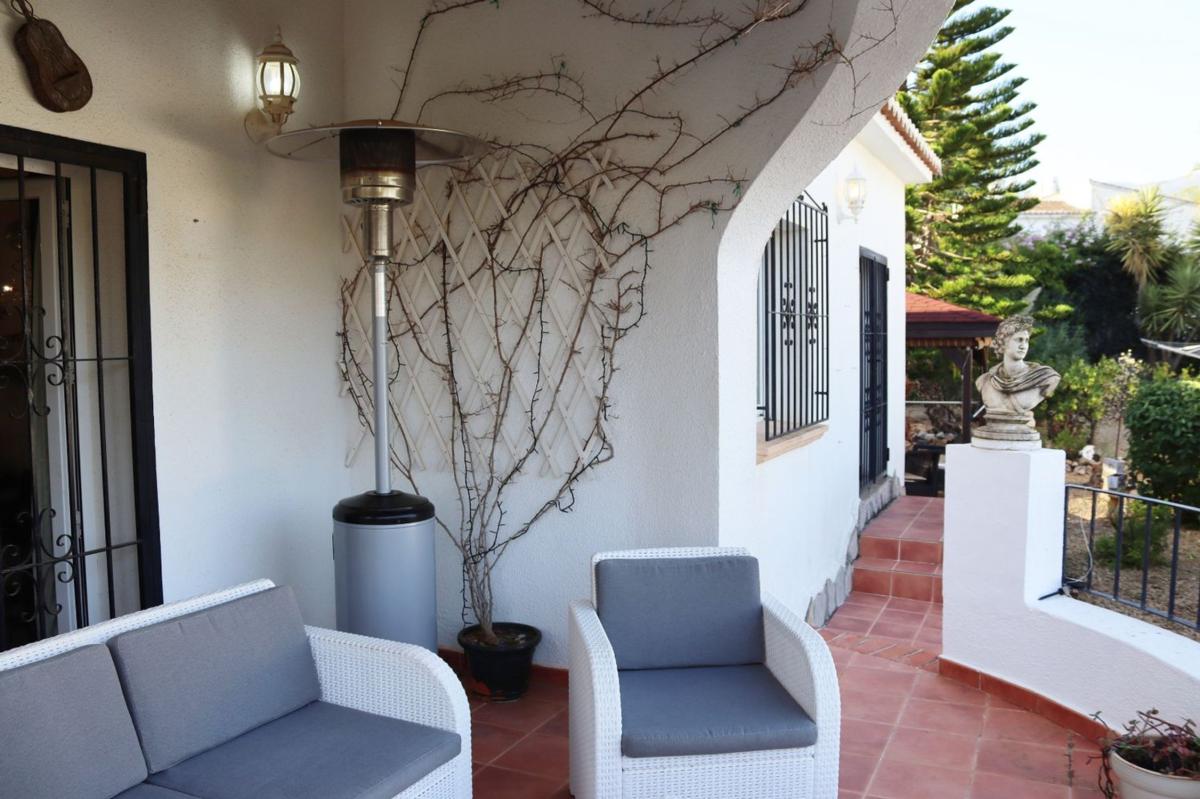 Properties for sale and rent in Spain photo 2