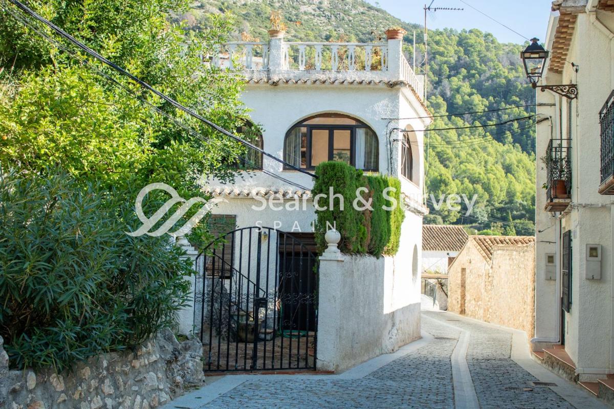 Propiedades en venta y alquiler en España photo 1