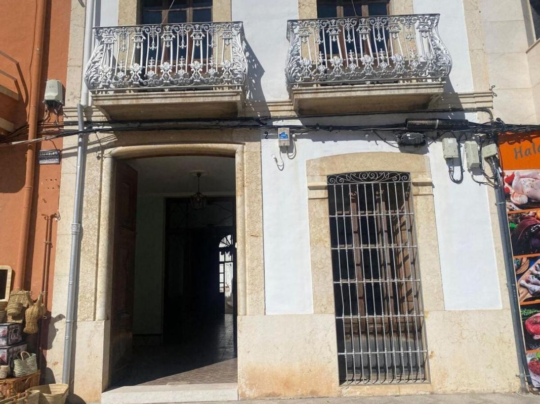 Propiedades en venta y alquiler en España photo 2