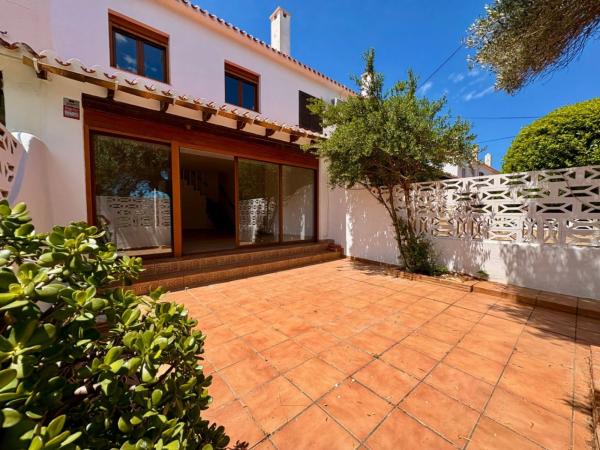 Chalet adosado en Calle Agró, Les Bovetes-La Felicidad, Denia photo 1