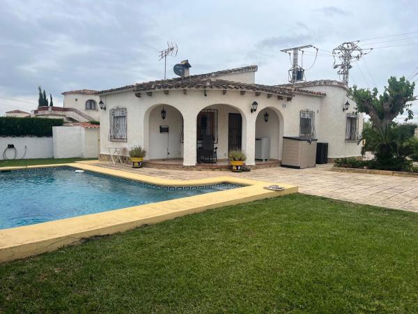 Independent chalet for sale in Casa o chalet en Partida Barranquets, Carrer 2, Els Poblets, Els Poblets
photo 1