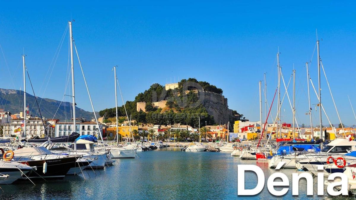 Sale of apartment in Piso en Centro Urbano, Denia, Denia
photo 1