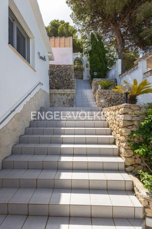 Casa o chalet independiente en Les Rotes/Las Rotas, Denia thumbnail 2