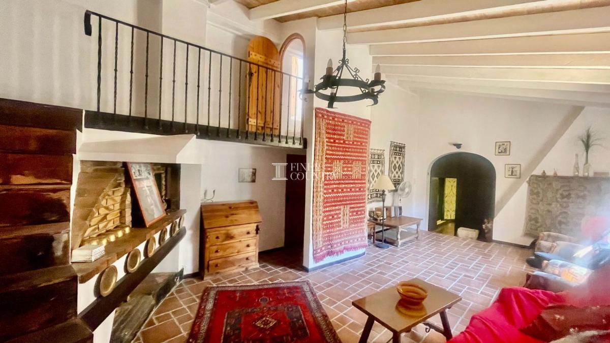 Недвижимость на продажу и в аренду в Испании photo 3