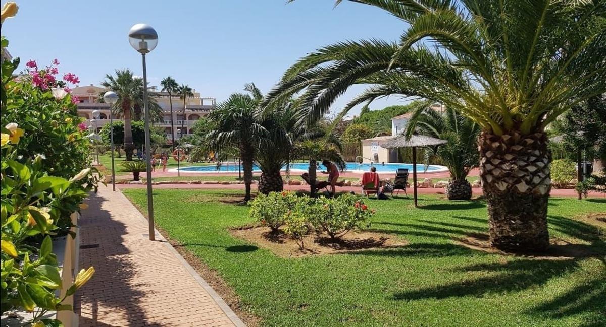 Продажа квартиры на Piso en Residencial luz del Mediterraneo, El Palmar-Los Molinos, Denia, Дения
photo 2