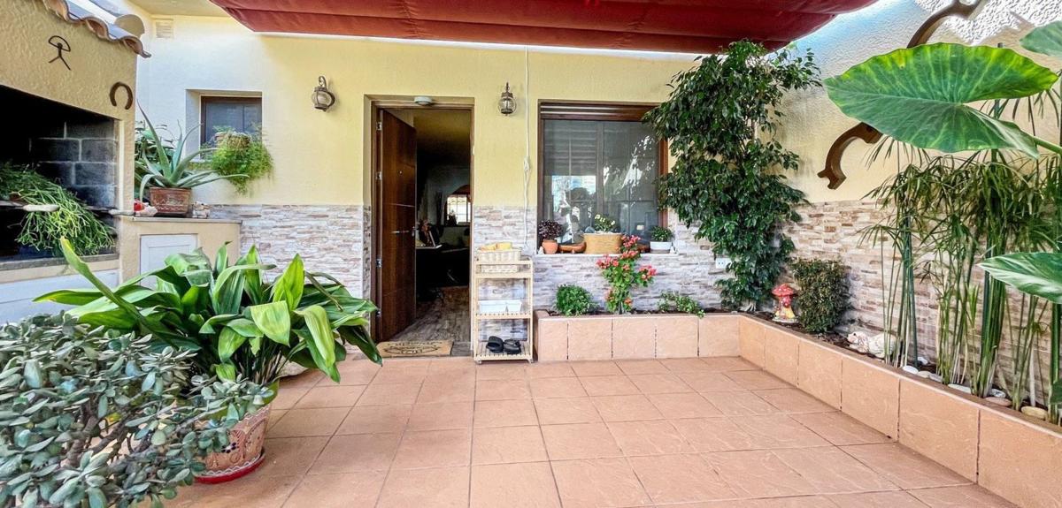 Sprzedaż szeregowego domku w Chalet adosado en Avenida Tomas Martinez Domenech, 25, Los Balcones - Los Altos del Edén, Torrevieja , Torrevieja photo 5