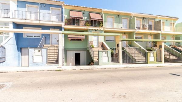 Chalet adosado en Pego photo 1
