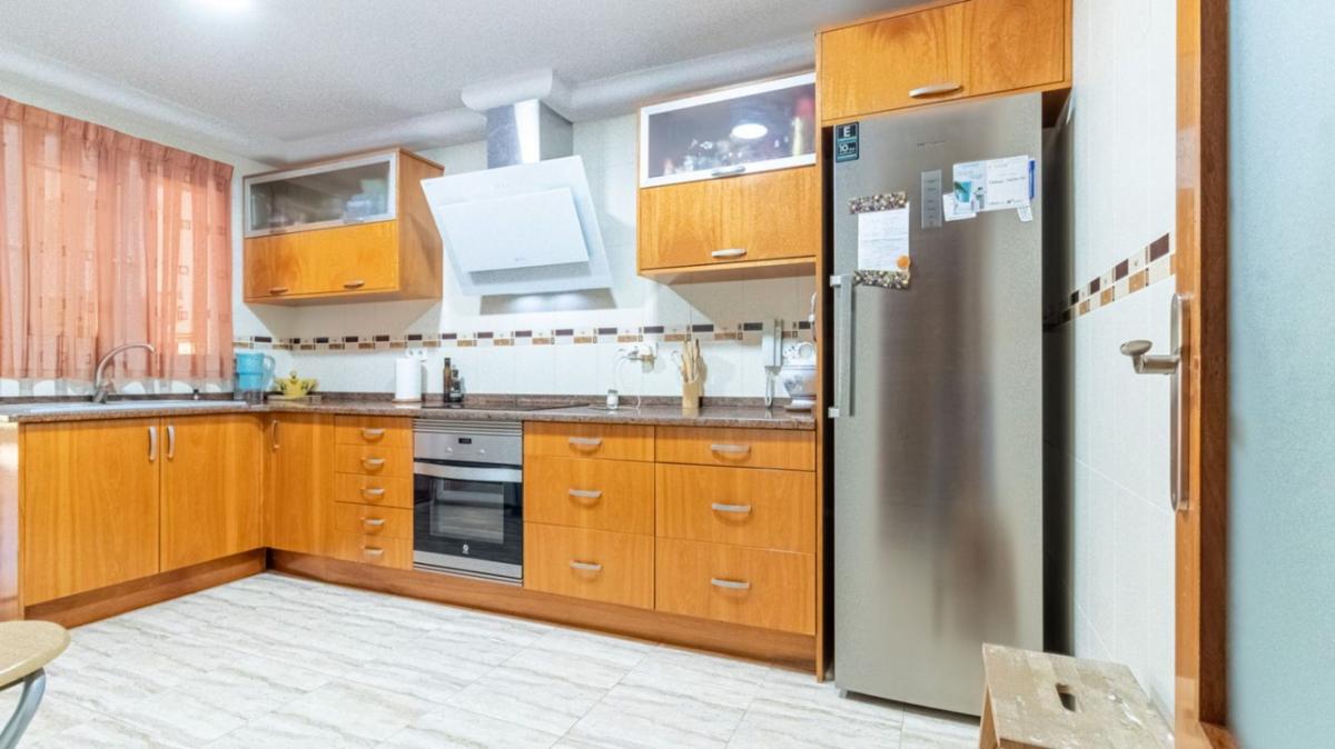 Properties for sale and rent in Spain photo 4