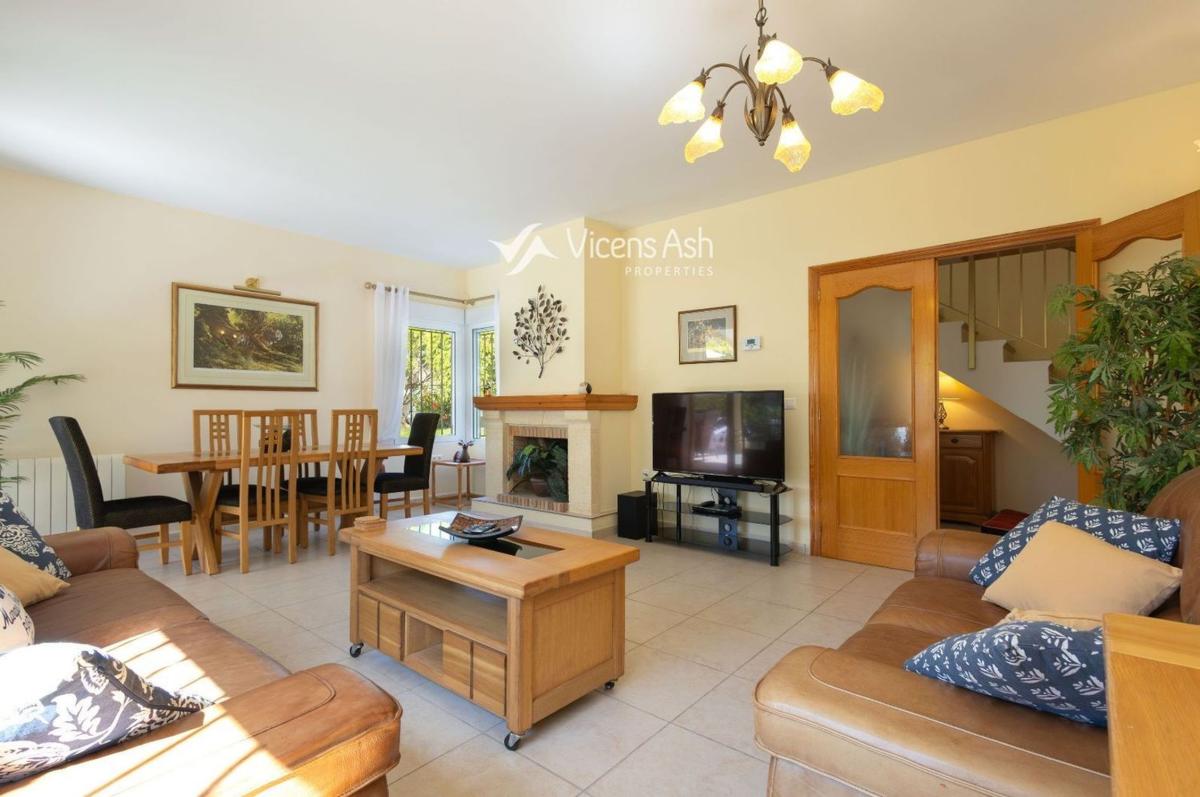 Properties for sale and rent in Spain photo 4
