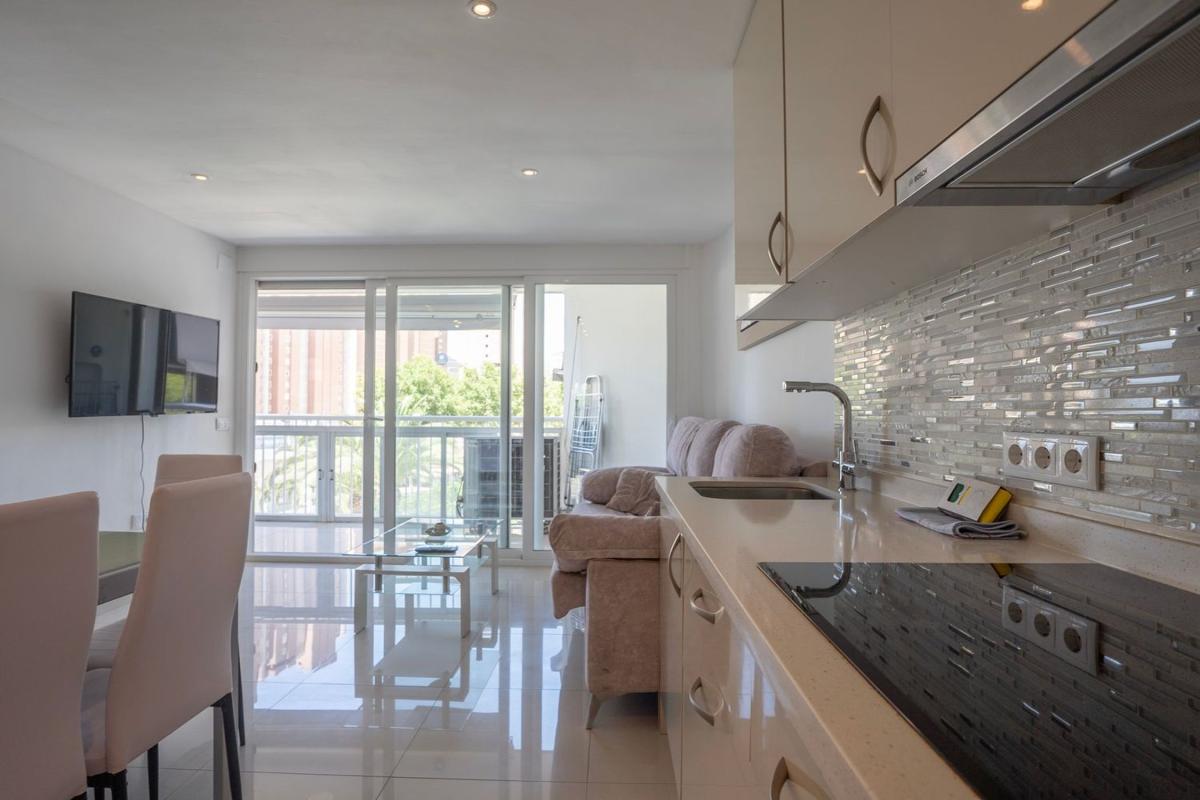 Venta de piso en Piso en Avenida del Mediterráneo, Playa de Levante, Benidorm, Benidorm
 photo 4