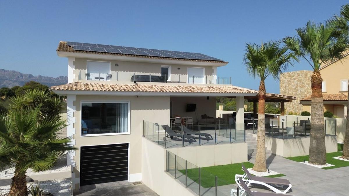 Propiedades en venta y alquiler en España photo 1