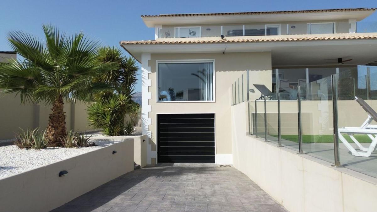 Propiedades en venta y alquiler en España photo 2
