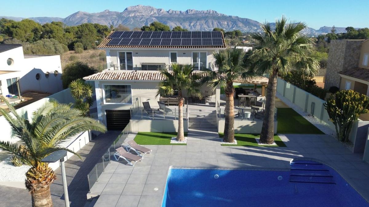 Propiedades en venta y alquiler en España photo 3